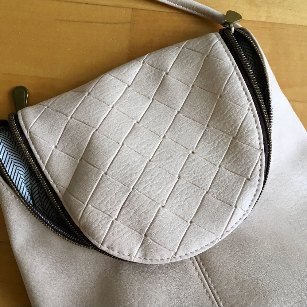 Quilted Crossbody Bag, Cream with Black, White Abstract Print Interior - Picture 6 of 16